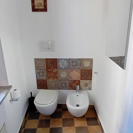 Apartment Vernagallo's House 2 *